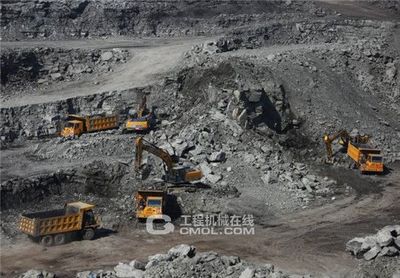 徐工與印尼MES達(dá)成戰(zhàn)略合作，150臺(tái)大型成套礦用設(shè)備訂單開啟海外市場新篇章